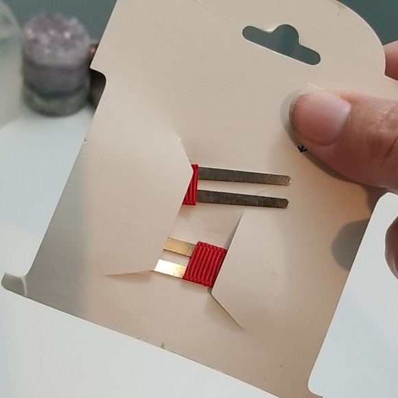 Hello Kitty hair clips NWT ❤ - Picture 3 of 4